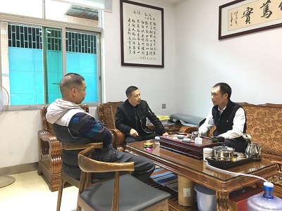 杨总一行莅临和记怡情登录机械考察热熔胶汽车脚垫复合机 杨总一行莅临和记怡情登录机械考察热熔胶汽车脚垫复合机