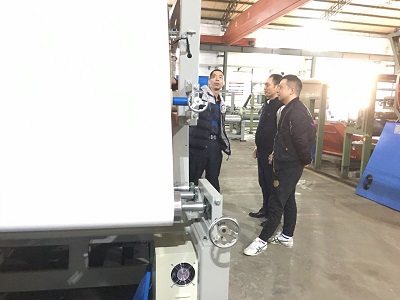 杨总一行莅临和记怡情登录机械考察热熔胶汽车脚垫复合机 杨总一行莅临和记怡情登录机械考察热熔胶汽车脚垫复合机